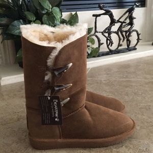 Bearpaw short snow boot